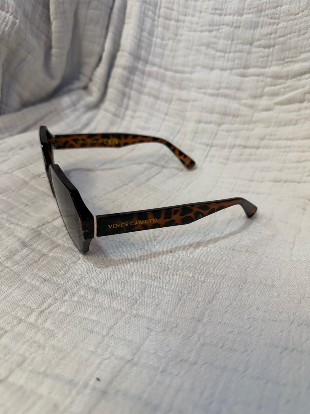 Vince Camuto Tortoise Leopard-Print Women's Sunglasses - Brown/Black